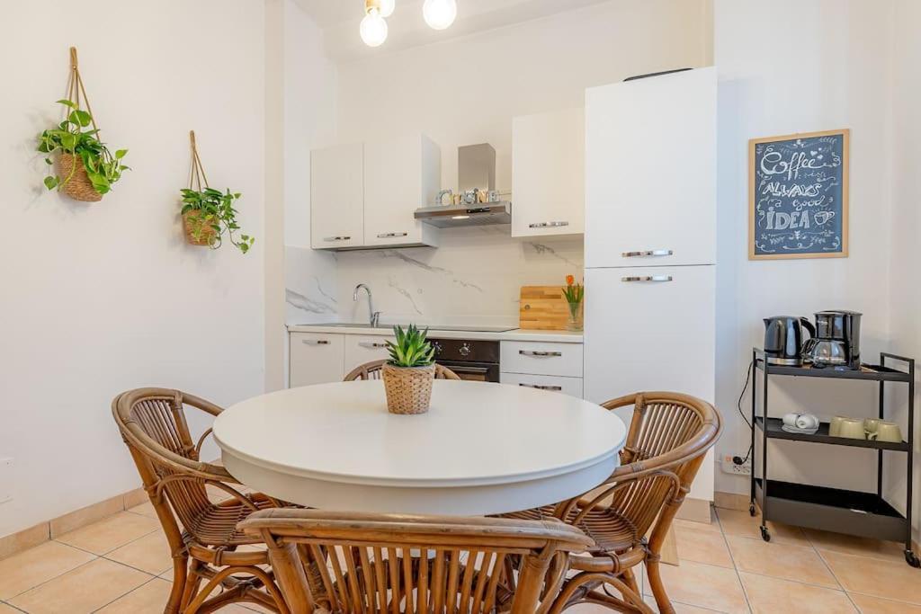 Rio'S Cozy Apartment In The Heart Of Комо Екстериор снимка