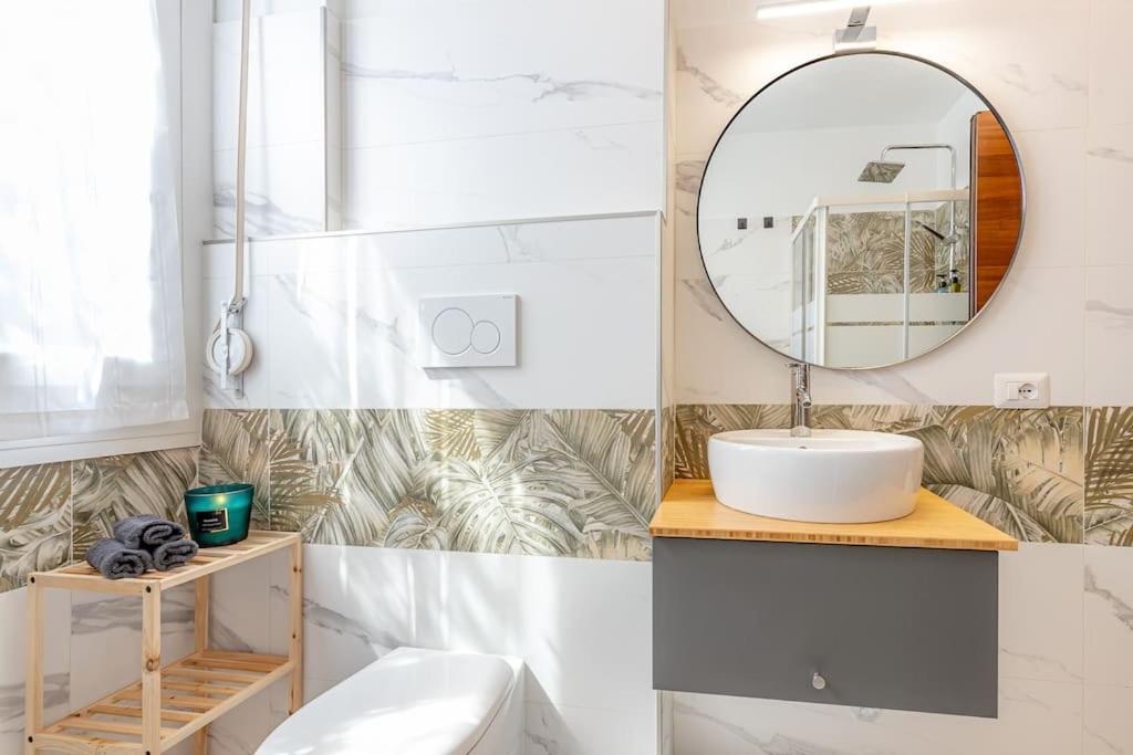 Rio'S Cozy Apartment In The Heart Of Комо Екстериор снимка